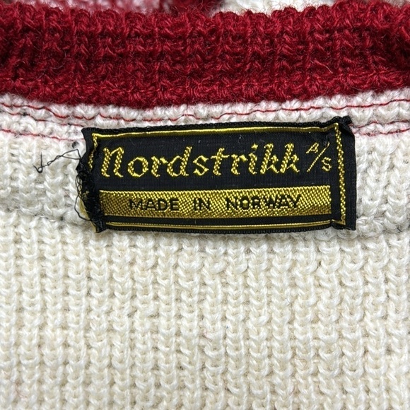Vintage Nordstrikk White Red Nordic Wool Sweater Small - Picture 7 of 10
